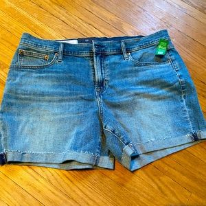 32 gap Jean shorts